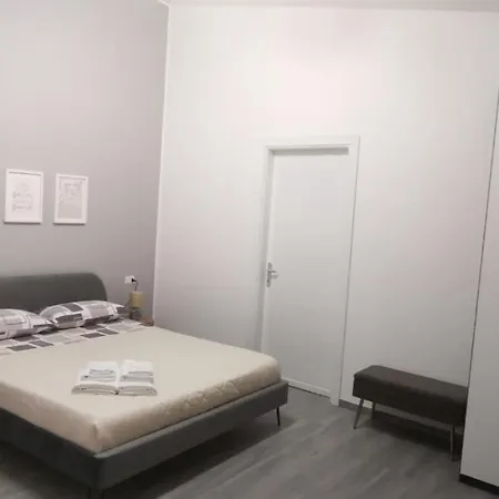 Πανσιόν Palm House Affitta 3*