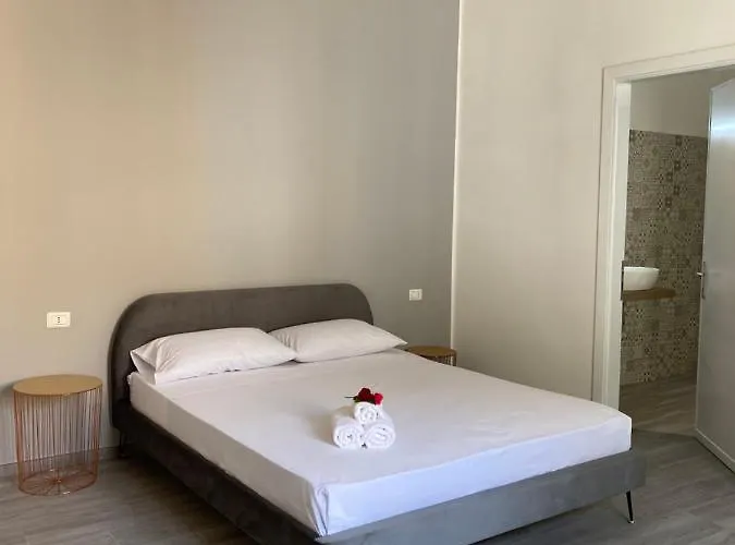 Palm House Affitta 3*